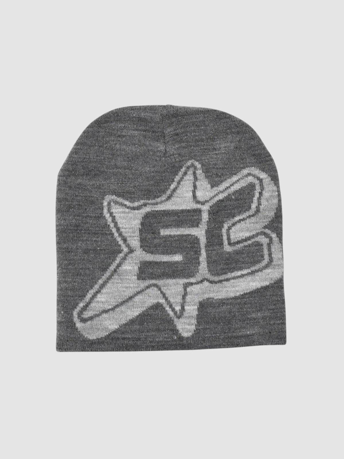 Bonnet skullie streetwear gris anthracite avec monogramme SC blanc à l'intérieur d'un motif étoile filante.