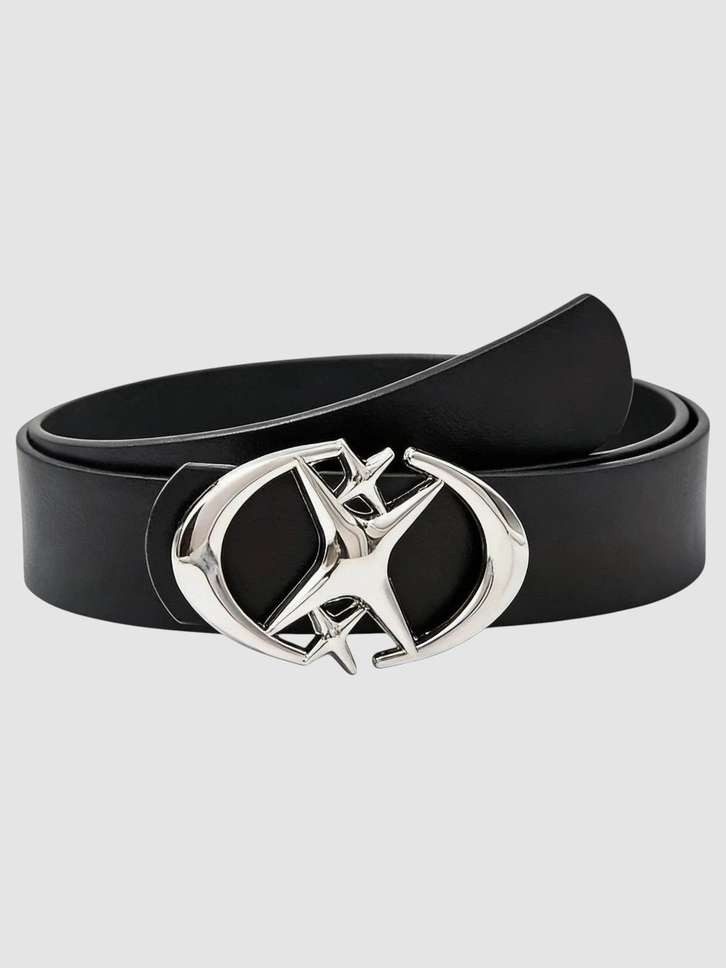 Y2K Avenue black faux leather belt featuring a shiny silver star-shaped buckle with a sleek, modern design.