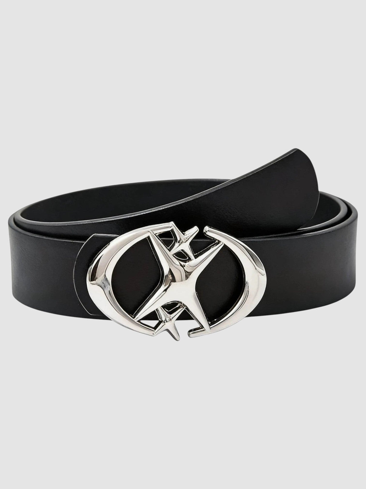 Y2K Avenue black faux leather belt featuring a shiny silver star-shaped buckle with a sleek, modern design.
