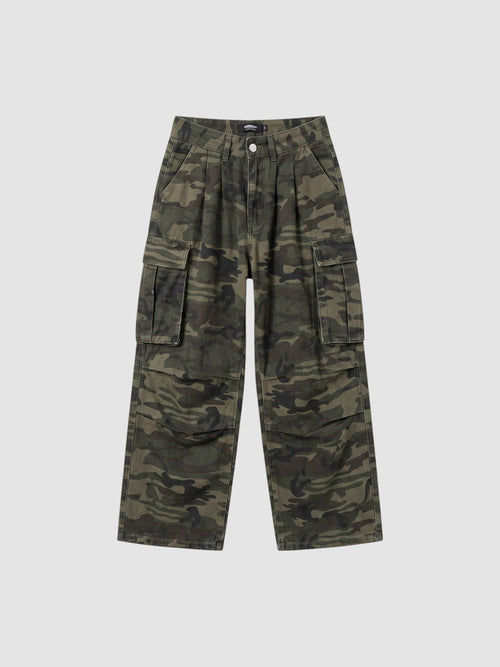 Y2K Avenue high-waisted camouflage cargo pants for women in olive and brown with side pockets and pleated front