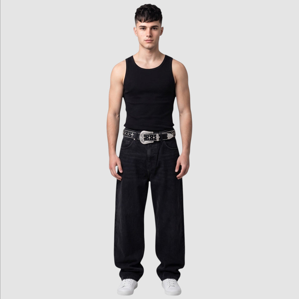 Y2K Avenue Ceinture Diamant featuring a black faux leather belt with rhinestones and an ornate silver western buckle.